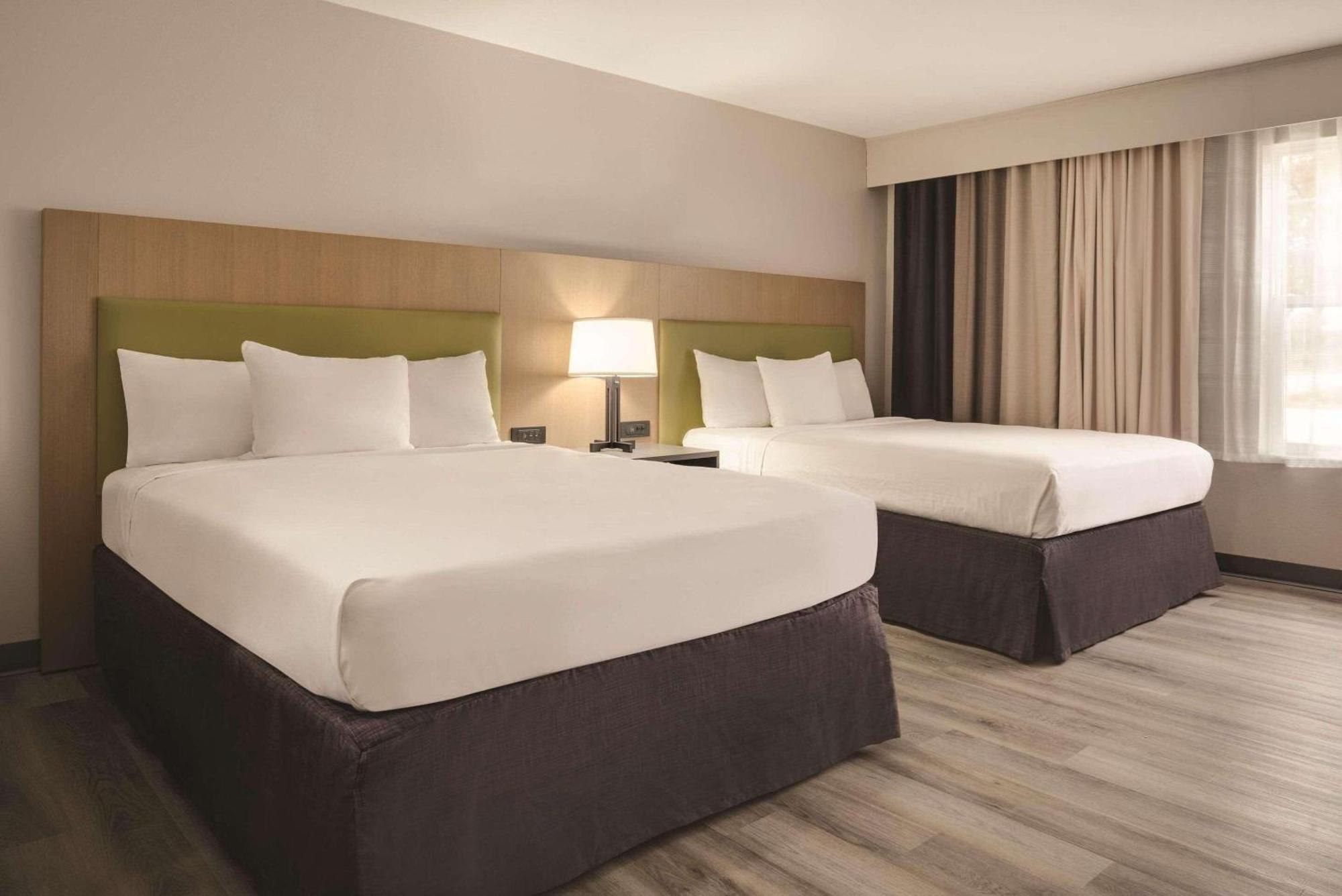 Country Inn & Suites By Radisson, Waterloo, Ia Exteriér fotografie
